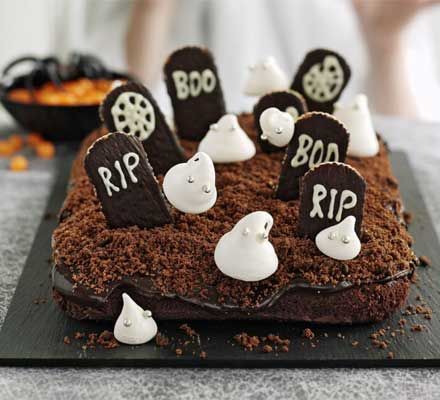 how to make perfect graveyard cake